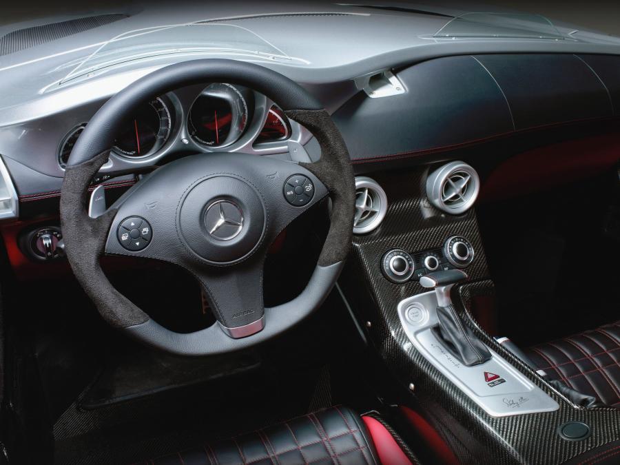 Торпедо Mercedes-Benz SLR McLaren Stirling Moss 2009 года  (фото 19 из 75)